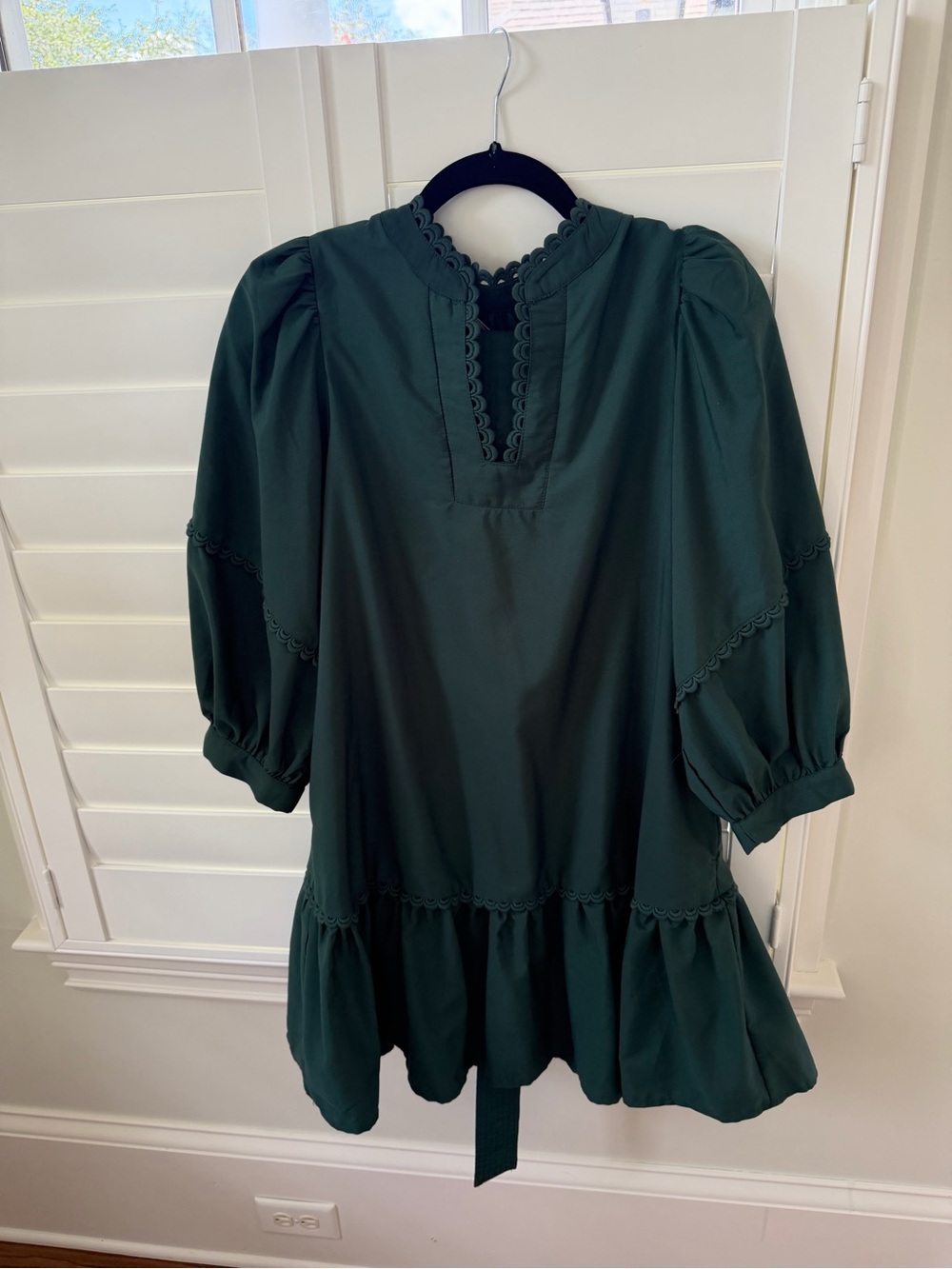 Elegant Dark Green Puff-Sleeve Mini Dress